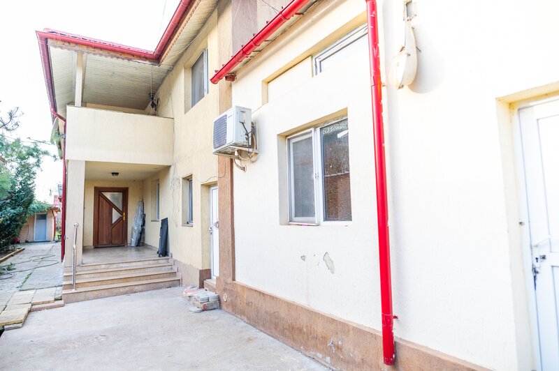 Magurele, de vanzare vila P+1 si hala, ideal investitie, teren 1650 mp!