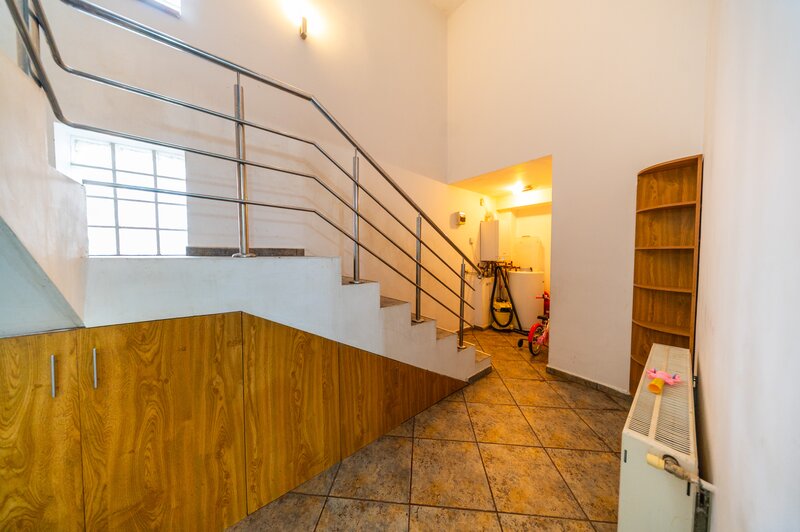 Magurele, de vanzare vila P+1 si hala, ideal investitie, teren 1650 mp!